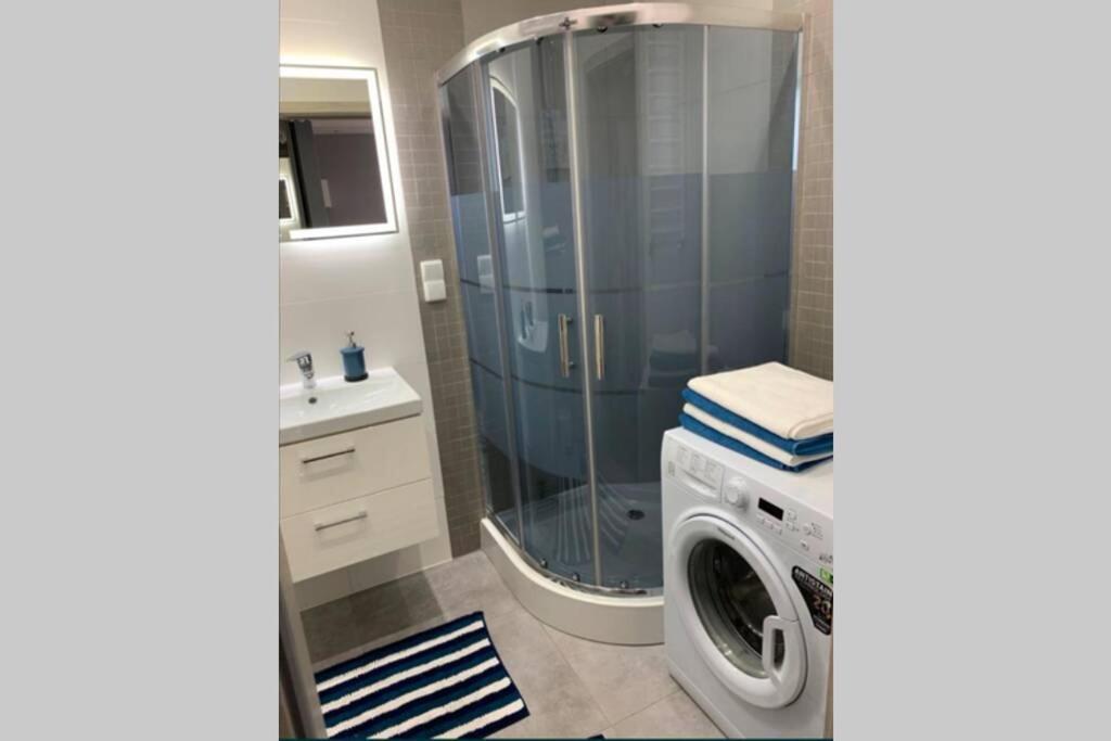 Przytulny Apartament Do Wynajecia Reda Esterno foto